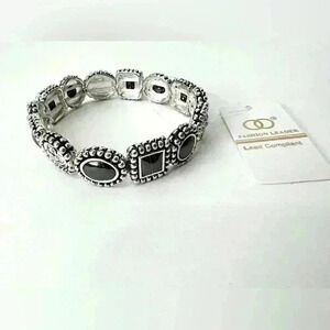 NWT Fashion Leader Women’s Jewel Black Silver Accessory Fashion Bracelet Jewelry